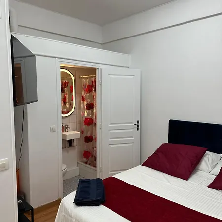 Studio Montparnasse Porte De Versailles Parigi